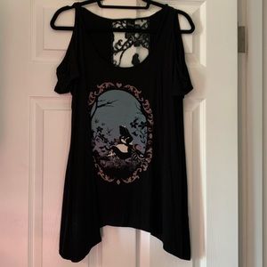 ((SOLD)) Disney Alice in Wonderland top, sz Large